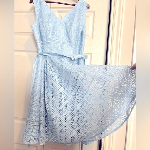 Blue Lace Cocktail Dress - Picture 6 of 8